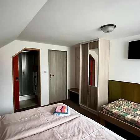 Konukevi U Zemanku 3*